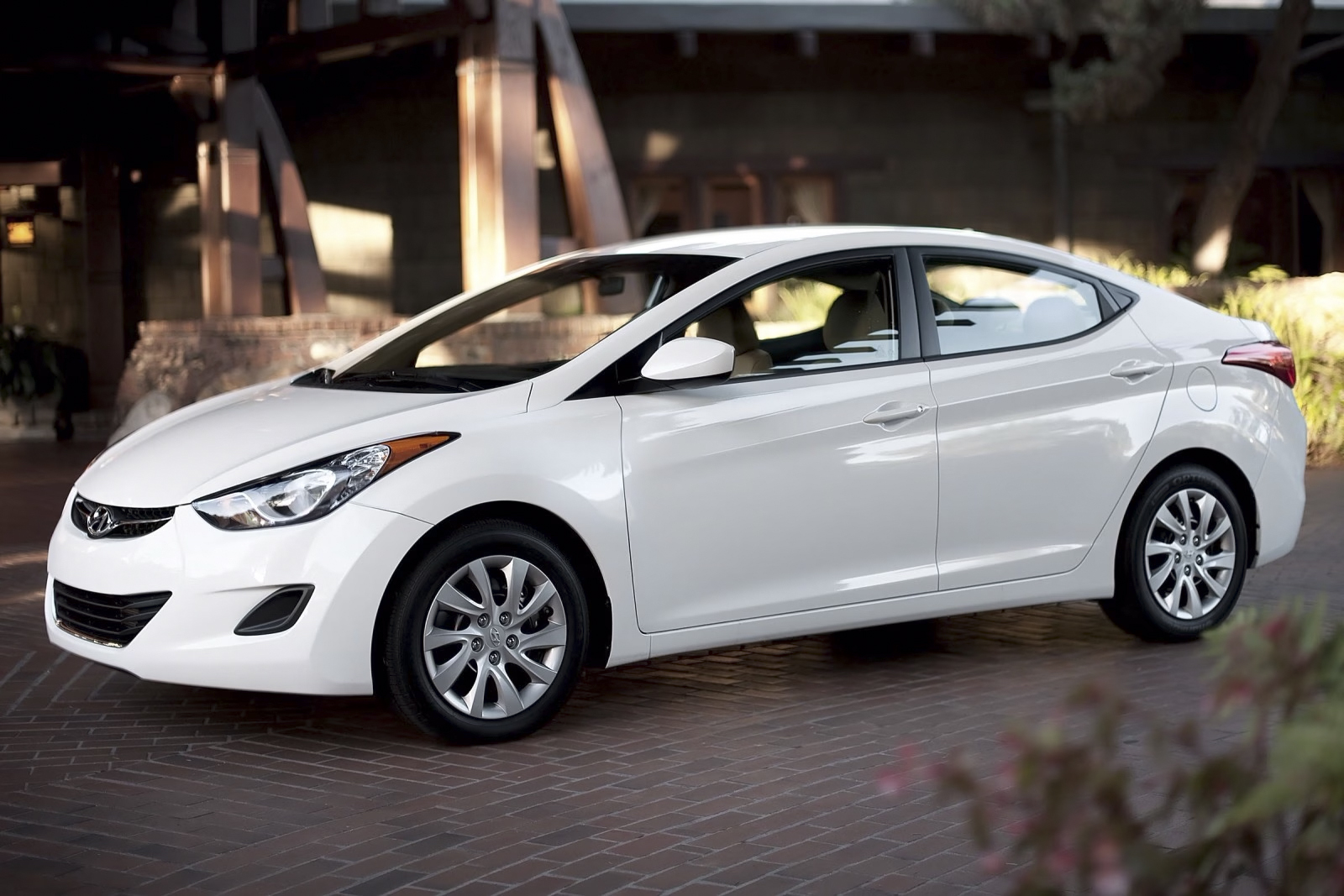 2012 Hyundai Elantra Battery Replacement